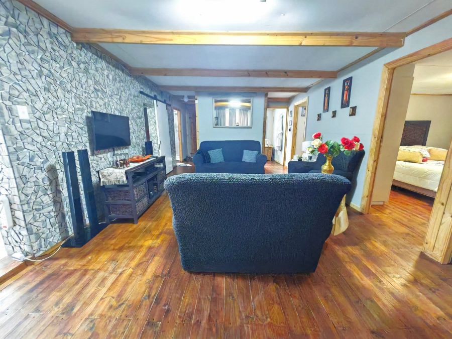 7 Bedroom Property for Sale in Bayswater Free State